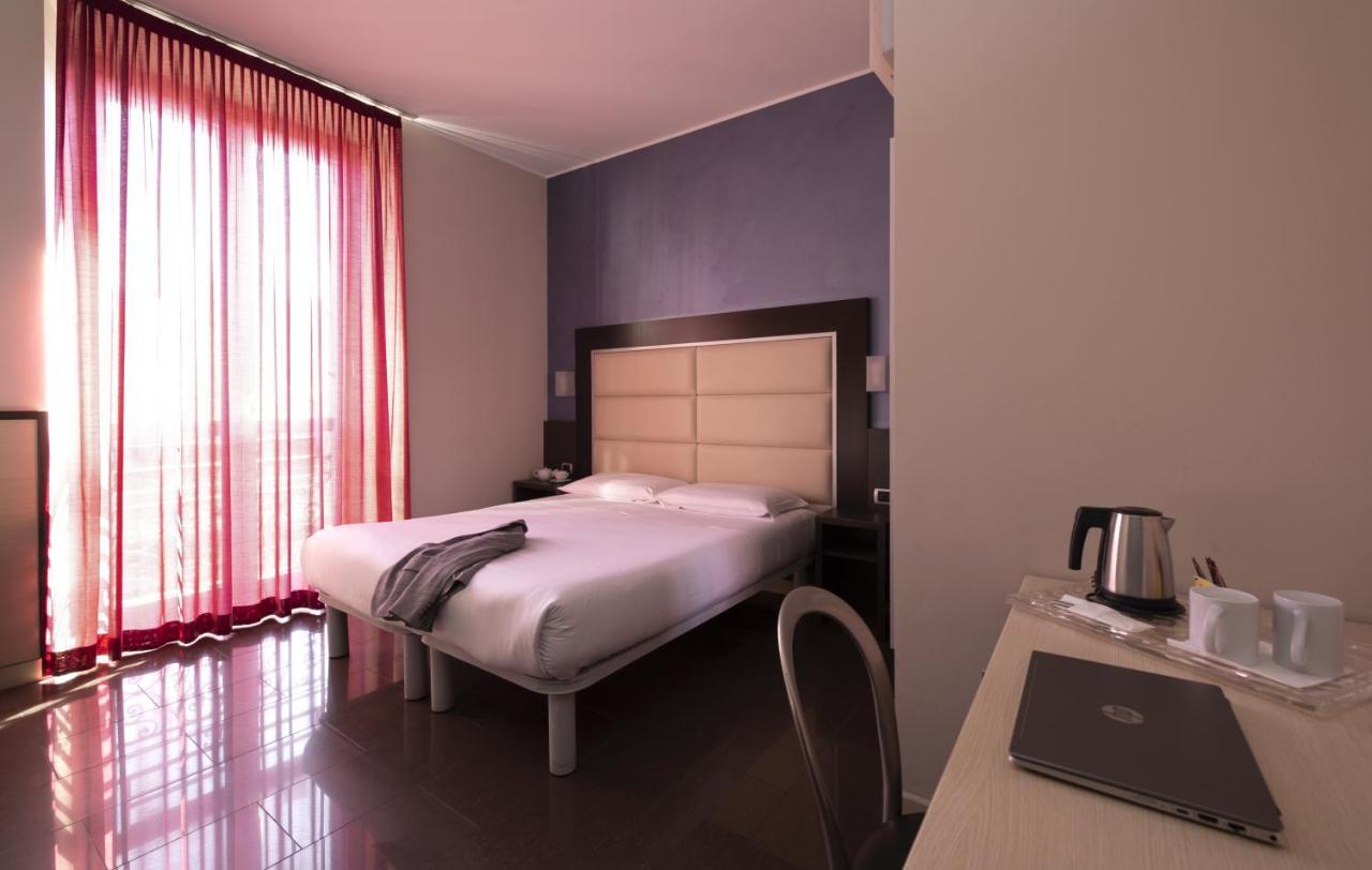 Hotel Five Mailand Exterior foto